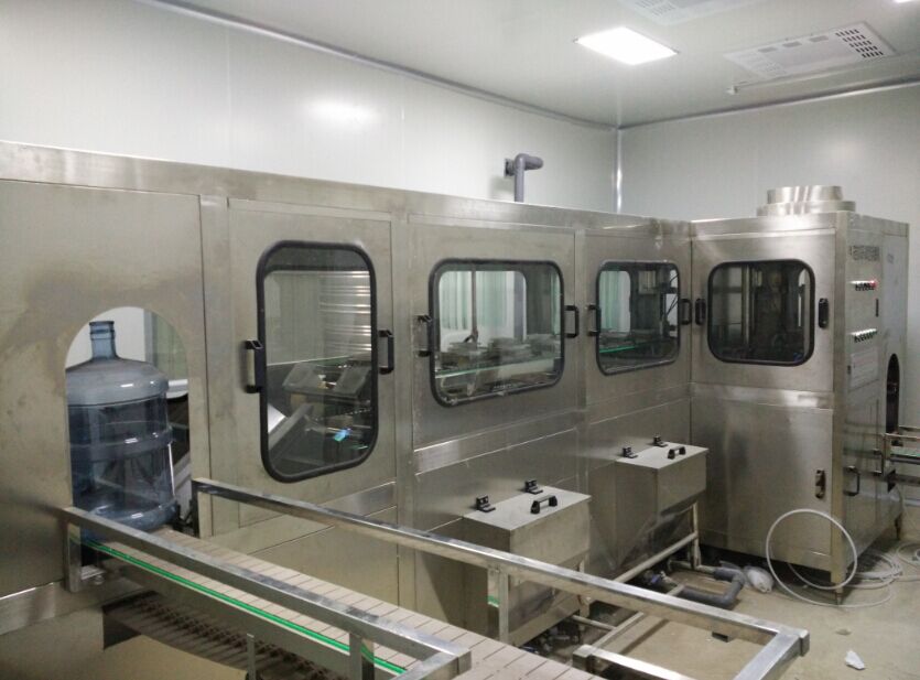 信陽白玉泉純凈水廠車間凈化裝修完工！